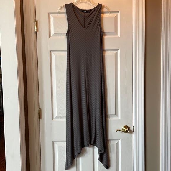 Midi dress - Picture 1 of 4